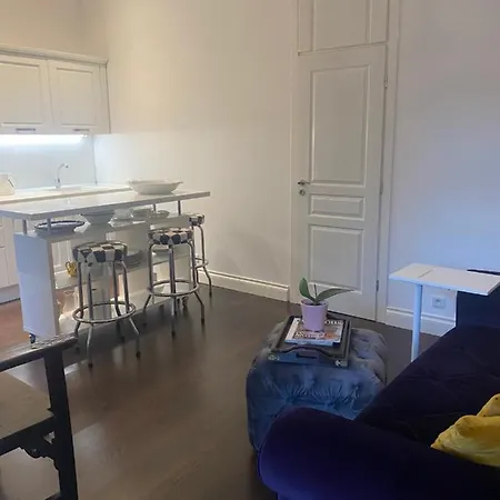 Apartment Studio 13B with owner Garden in Beausoleil Beausoleil